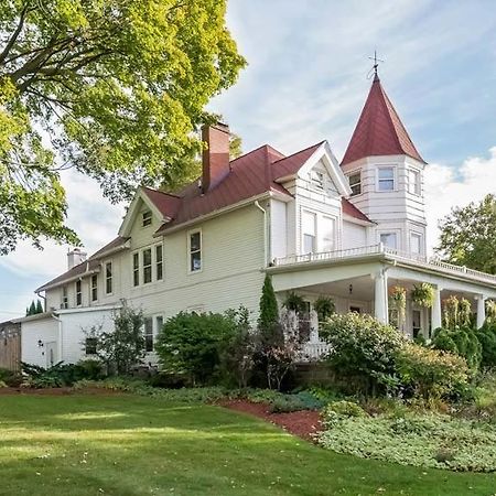 Kingsley House Bed & Breakfast - Full Home Fennville Exterior foto