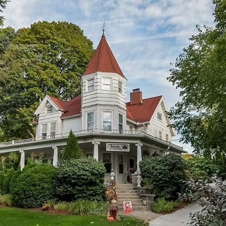 Kingsley House Bed & Breakfast - Full Home Fennville Exterior foto