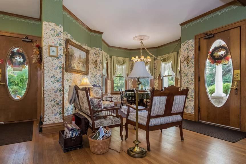 Kingsley House Bed & Breakfast - Full Home Fennville Exterior foto