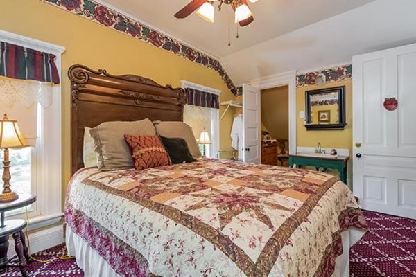 Kingsley House Bed & Breakfast - Full Home Fennville Exterior foto